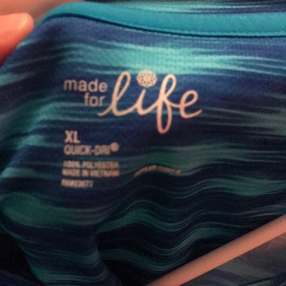 Shirts - Picture 2 of 3